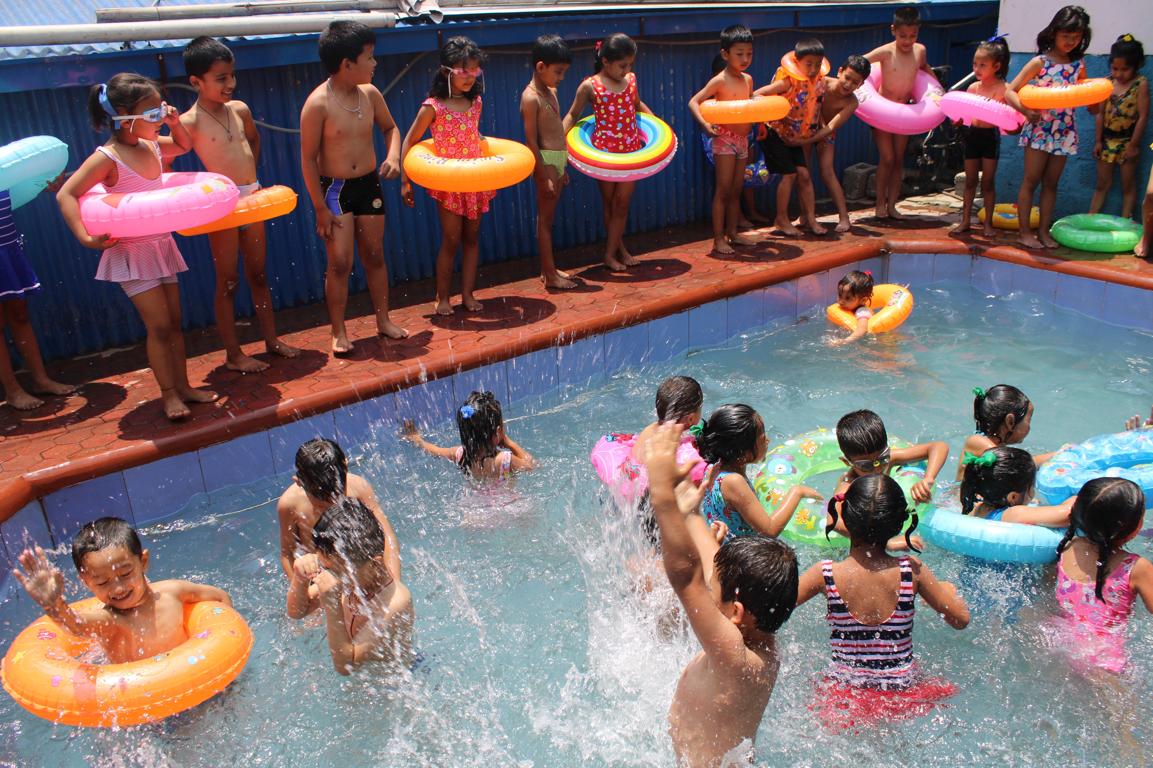 Swimming pool for junior